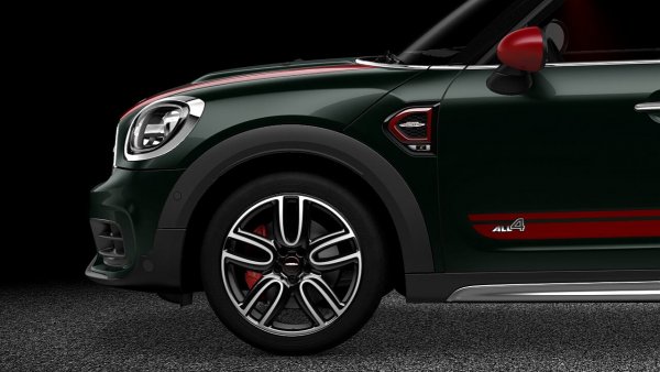 В День Москвы запустят открытый тест-драйв MINI Countryman JCW