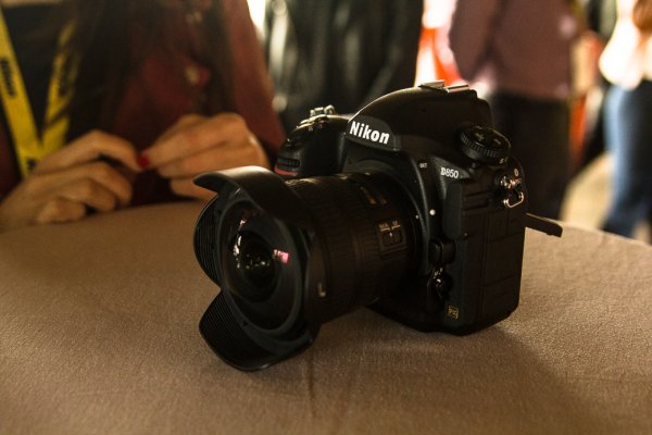 Старт продаж Nikon D850 в России