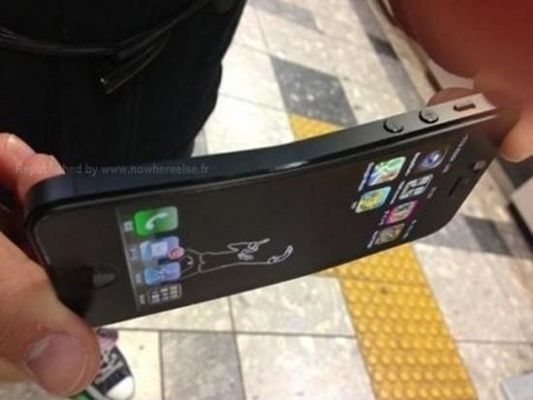 iPhone 5 сгибается