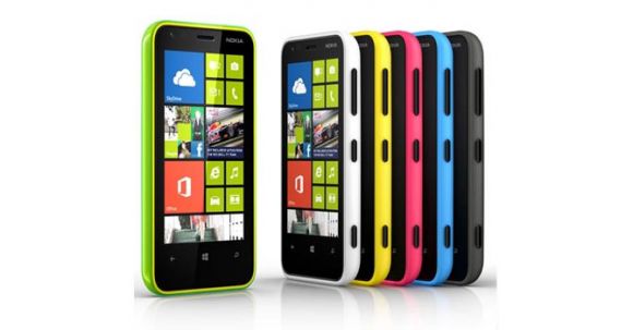 Nokia Lumia 620 лучше многих флагманов в веб-тестах