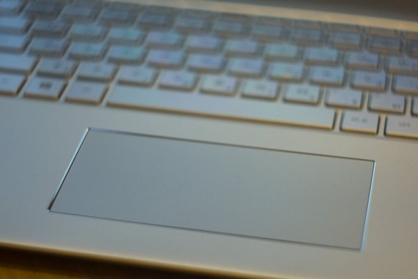 Обзор HP ENVY x360 — Тачпад и клавиатура. 1