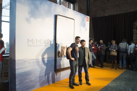 Презентация Xiaomi Mi Mix 2 и Mi Ecosystem в России