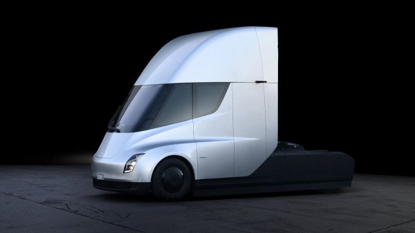 Tesla представила грузовик Semi и обновлённый Roadster