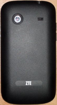 ZTE V790: двухсимочный Android-смартфон начального уровня
