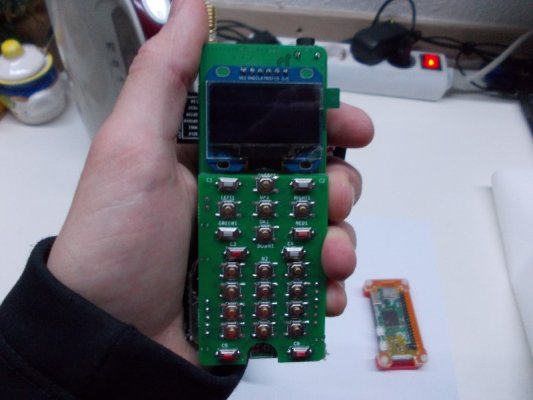 ZeroPhone — телефон для гиков на базе Raspberry Pi