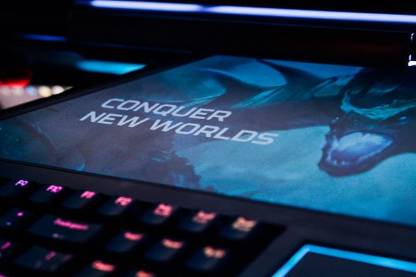 В российской продаже остался один экземпляр Acer Predator 21 X