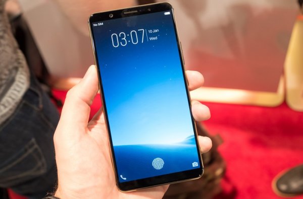 Vivo показала смартфон со встроенным в экран сканером отпечатков пальцев