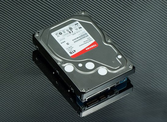 Для надежного хранения: Toshiba X300 4 ТБ