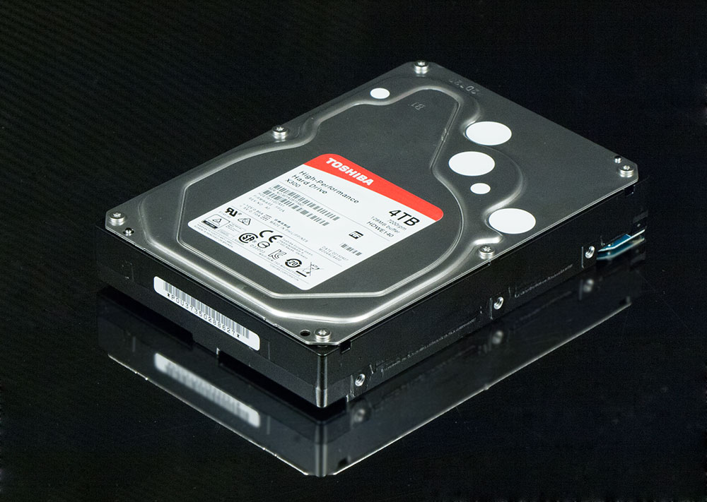 Hdd 4tb. Жесткий диск 4тб. Диск жесткий Toshiba x300 hdwe140uzsva. SSD диск 4 ТБ. SSD 4 TB Toshiba.