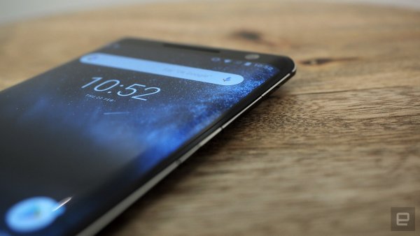 Представлен Nokia 8 Sirocco, премиум-флагман на Android One