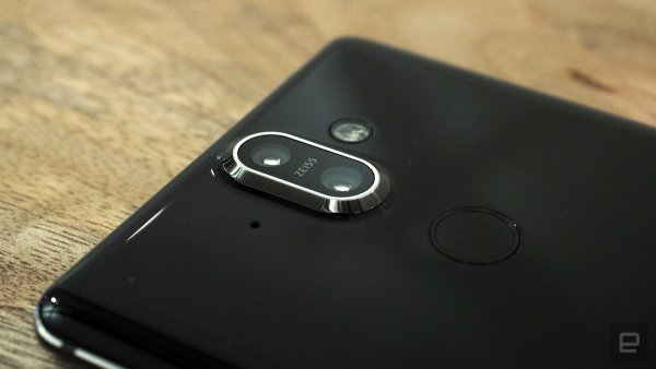 Представлен Nokia 8 Sirocco, премиум-флагман на Android One