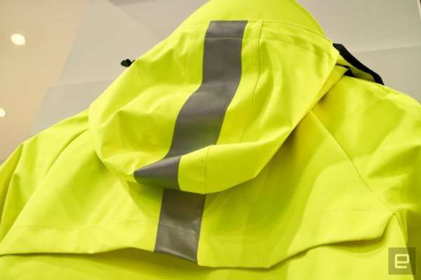 Nokia показала на MWC 2018 умную куртку, которая может спасти жизнь