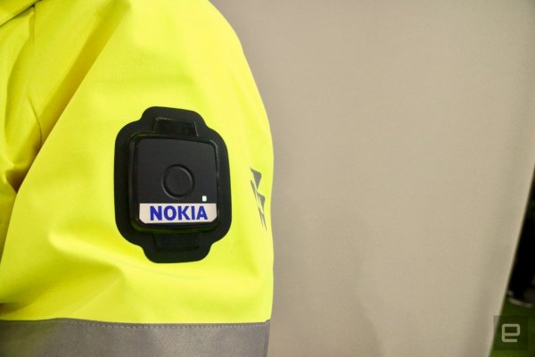 Nokia показала на MWC 2018 умную куртку, которая может спасти жизнь