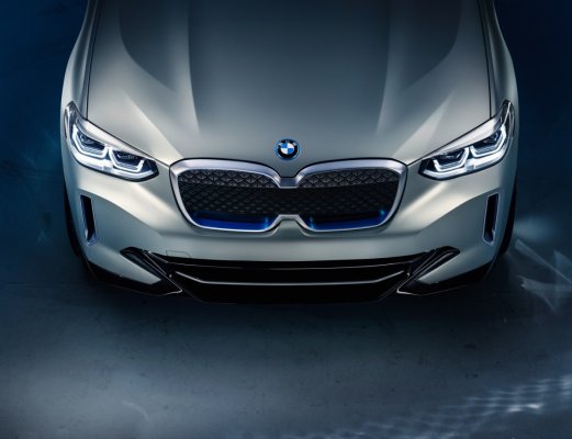 Представлен электрокроссовер BMW iX3 с запасом хода 400 км