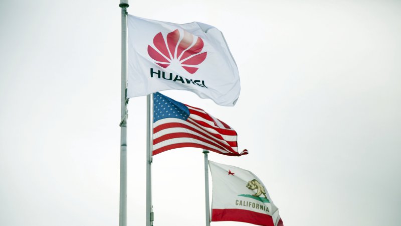 В США расследуют дело против Huawei