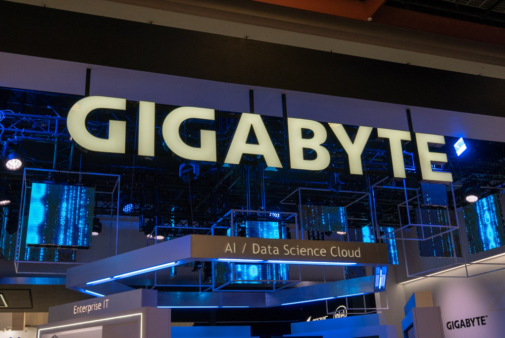 Gigabyte представила первую оперативную память и прочие новинки на Computex 2018