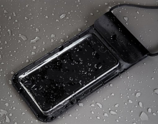 Xiaomi представила чехол для смартфонов с защитой от попадания воды