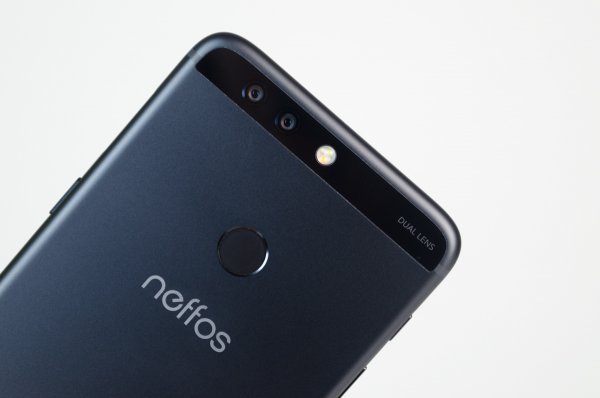 Обзор Neffos N1 — неожиданно хорош — Камера. 1