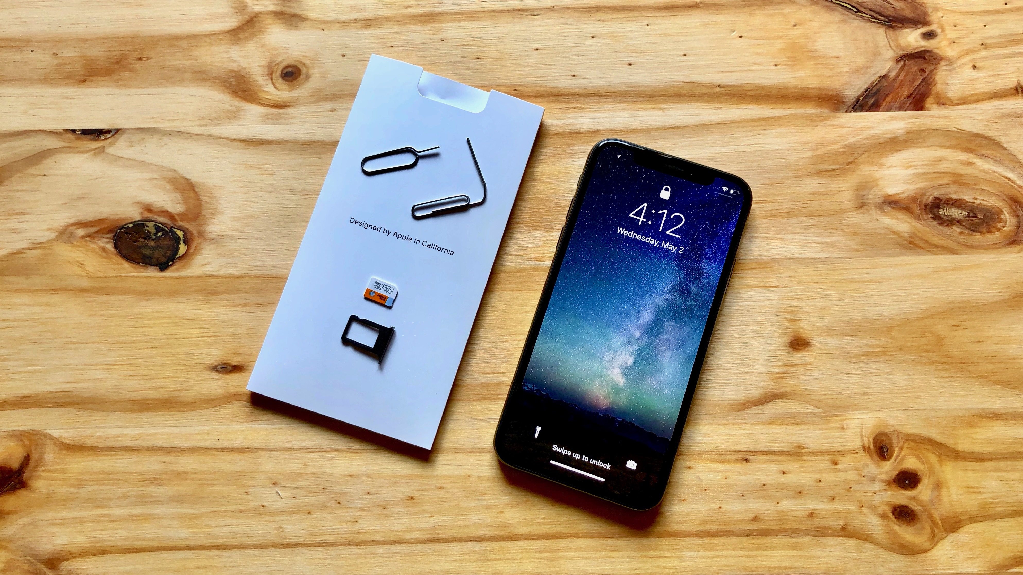 Новые iPhone получат поддержку двух SIM