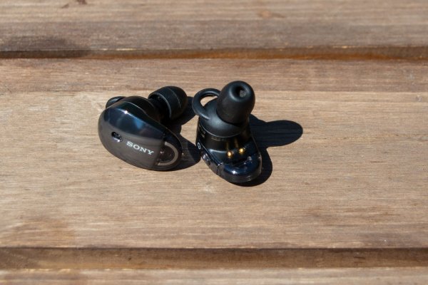 Обзор наушников Sony WF-1000X — без проводов и шума — Внешний вид. 2