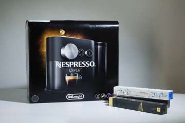 Обзор кофемашины Nespresso Expert — Комплект поставки. 1