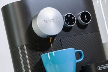 Обзор кофемашины Nespresso Expert — Приготовление кофе. 3