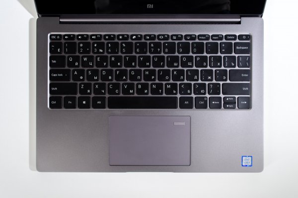 Обзор Xiaomi Mi Notebook Air 13.3 — рабочая машинка — Тачпад и клавиатура. 1