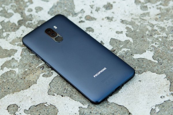 Обзор Pocophone F1: лучший за свою цену