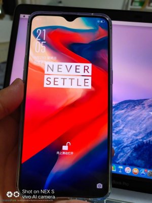 Качественные фото показали лицевую панель OnePlus 6T