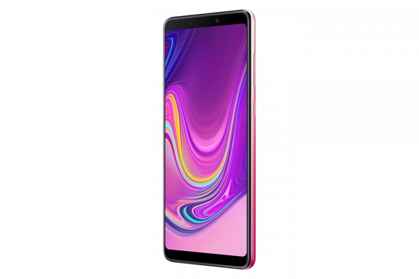 Представлен Samsung Galaxy A9: первый в мире смартфон с 4 основными камерами