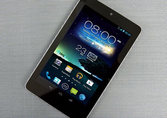 Первый взгляд на новый планшетофон Asus Fonepad