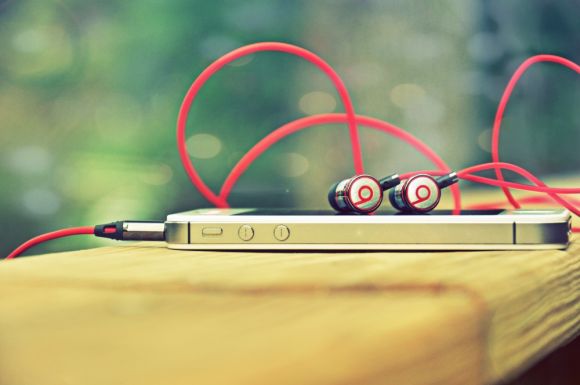 Apple планирует создать стриминговый сервис вместе с Beats