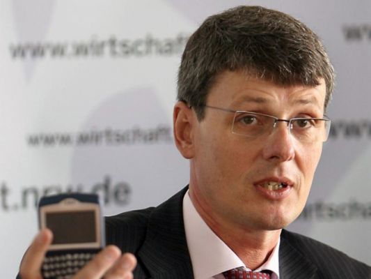 CEO BlackBerry считает интерфейс iOS устаревшим