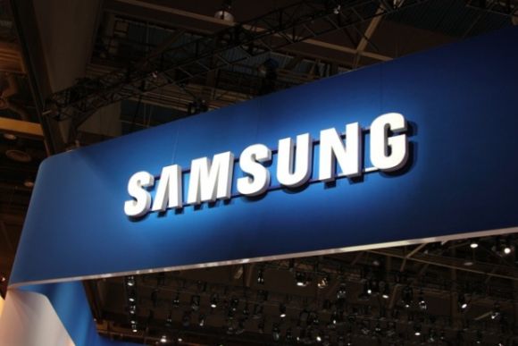Samsung работает над созданием умных часов SmartWatch