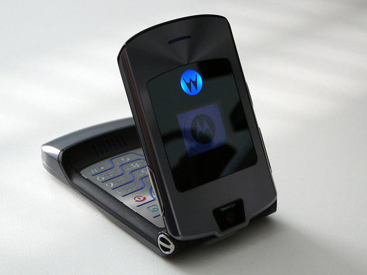 Motorola razr не раскладушка