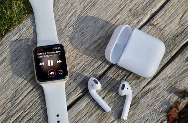 До 2023 года Apple Watch и AirPods не догонит ни один конкурент