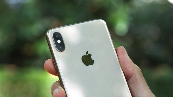Apple может добавить в iPhone трёхмерную камеру в 2020 году