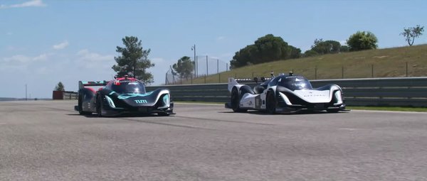 В Испании прошли первые в мире гонки беспилотных автомобилей