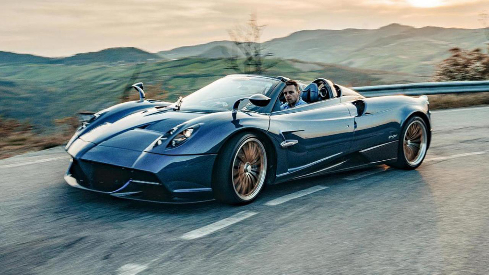 Pagani директор