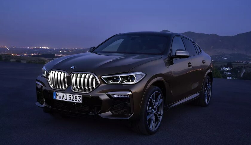 Компания BMW представила новую модель кроссовера X6 M50i