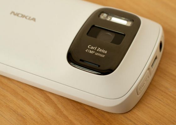 Новые сведения о камерафоне Nokia EOS
