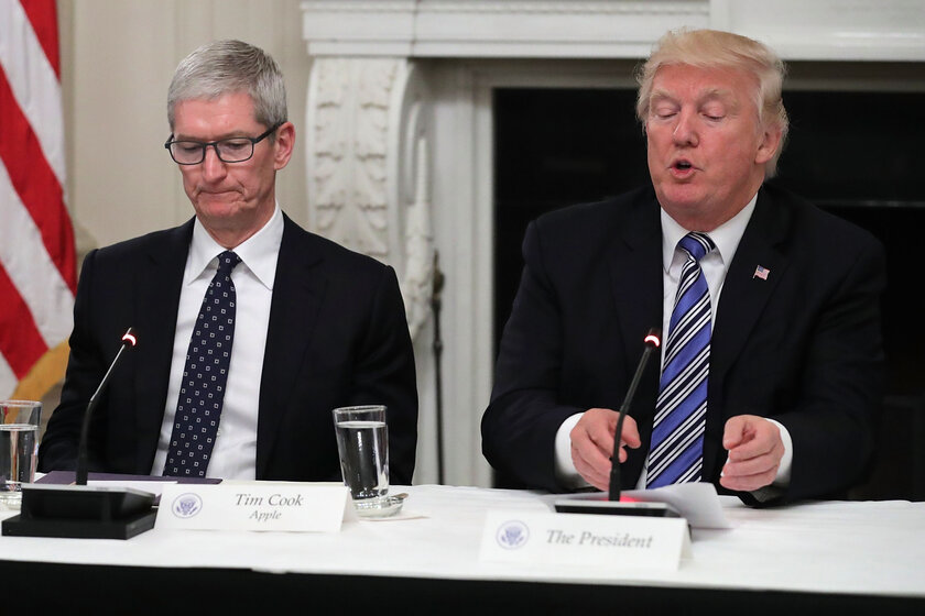 Дональд Трамп попросил Тима Кука поспешить с распространением 5G