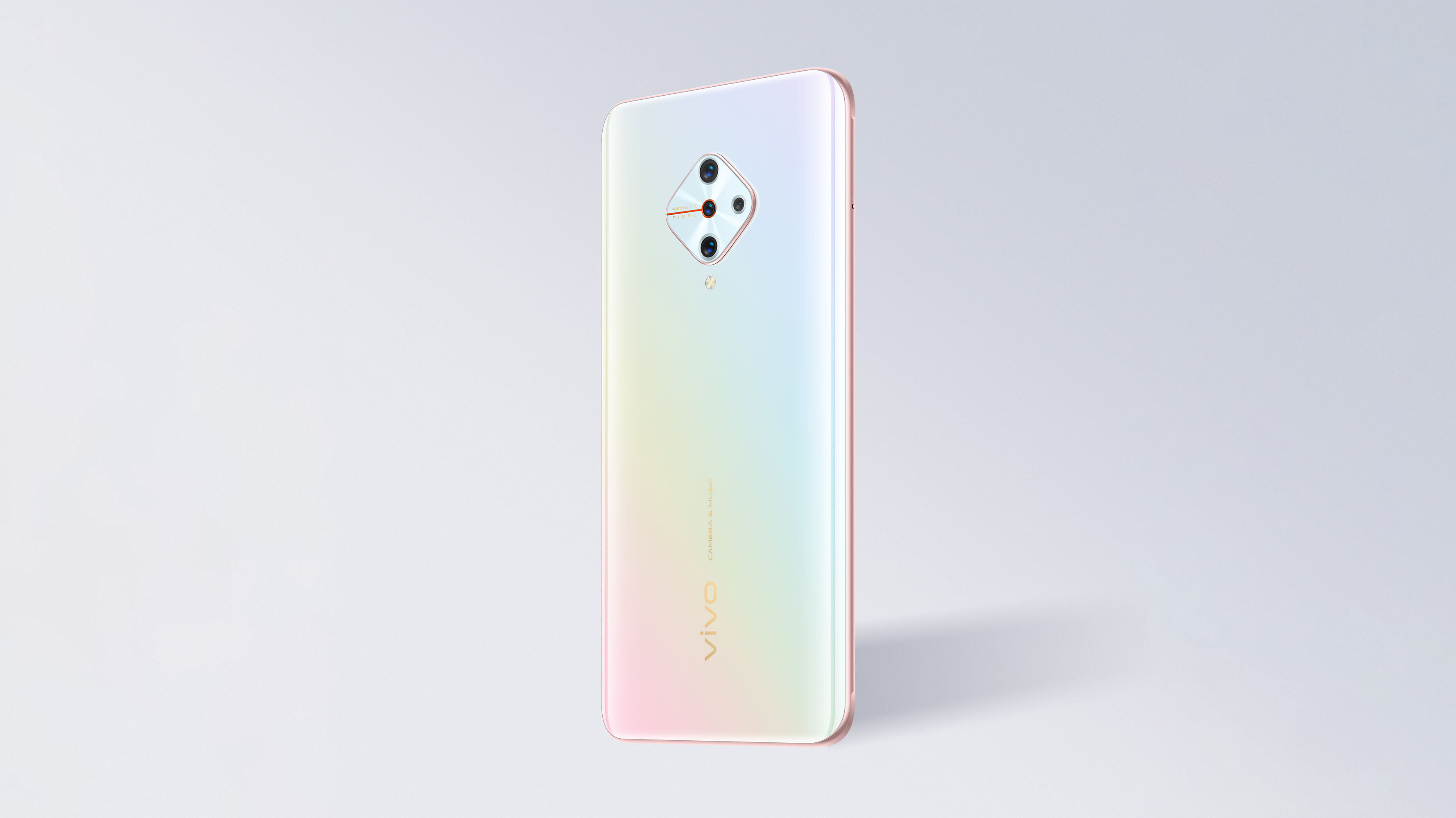 vivo V17 с квадрокамерой и уникальным дизайном вышел в продажу в России