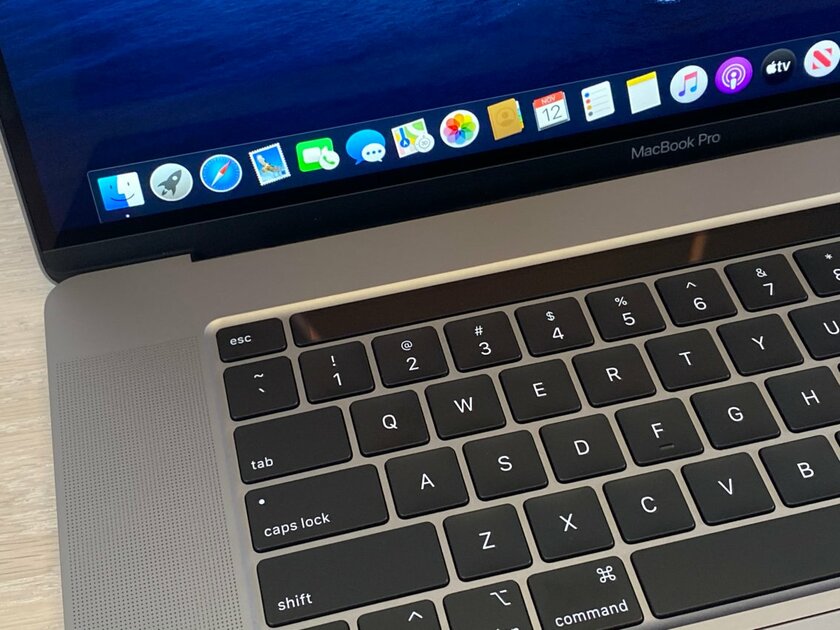 У новых MacBook Pro на 16 дюймов сильно хрустят динамики, но Apple обещает все исправить