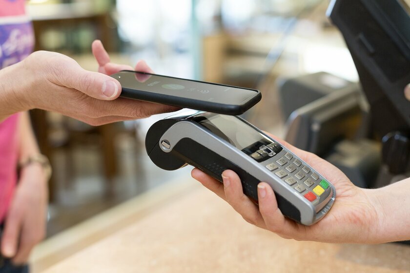 Каждый второй смартфон в России имеет NFC