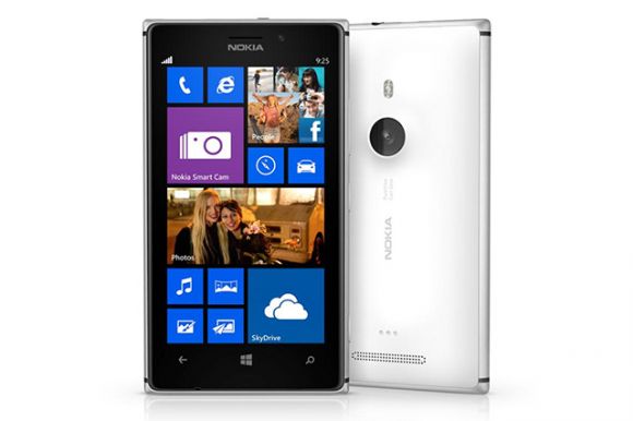 Nokia сравнивает камеру Lumia 925 c аналогичными устройствами