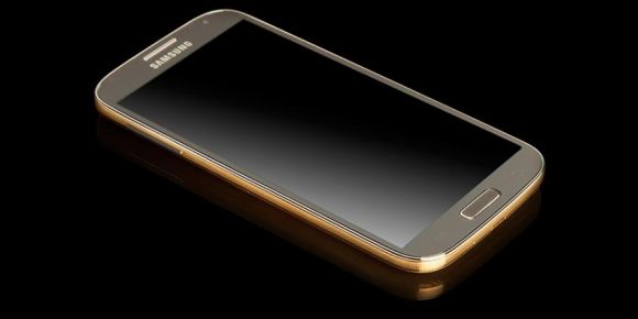 Galaxy S IV от Samsung получит корпус из золота и платины