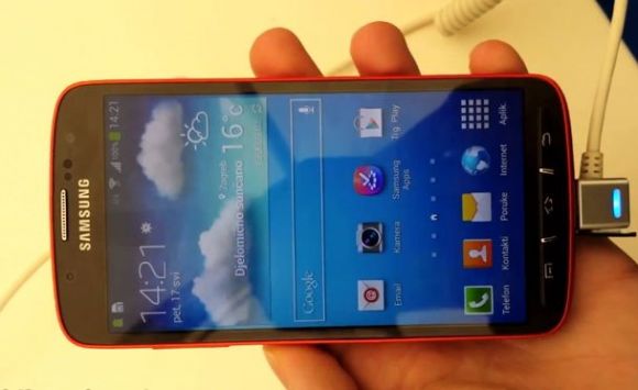 Samsung GALAXY S4 Active: первое видео защищённого флагманского смартфона