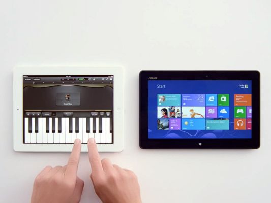 Microsoft издевается над iPad в новом рекламном ролике