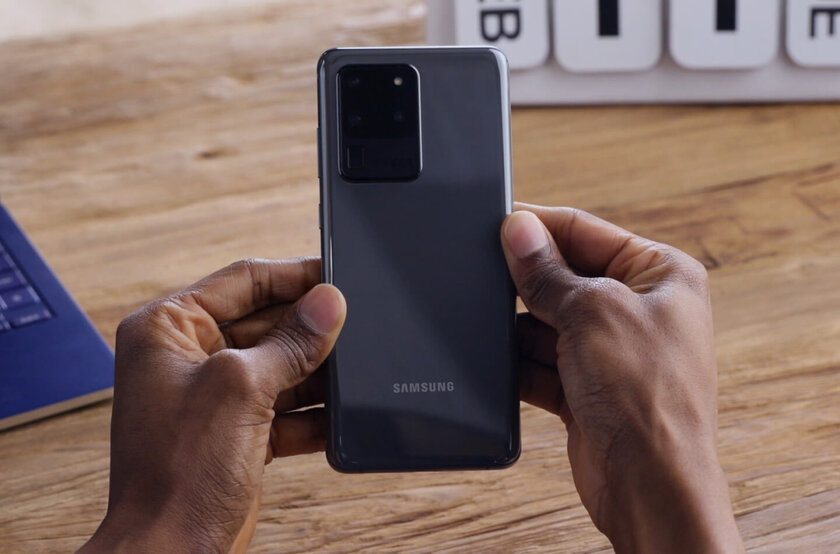 Samsung разрабатывает 250-Мп камеру для смартфонов